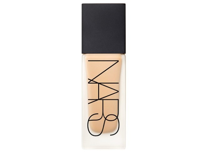 NARS Base All Day Luminous Weightless Foundation